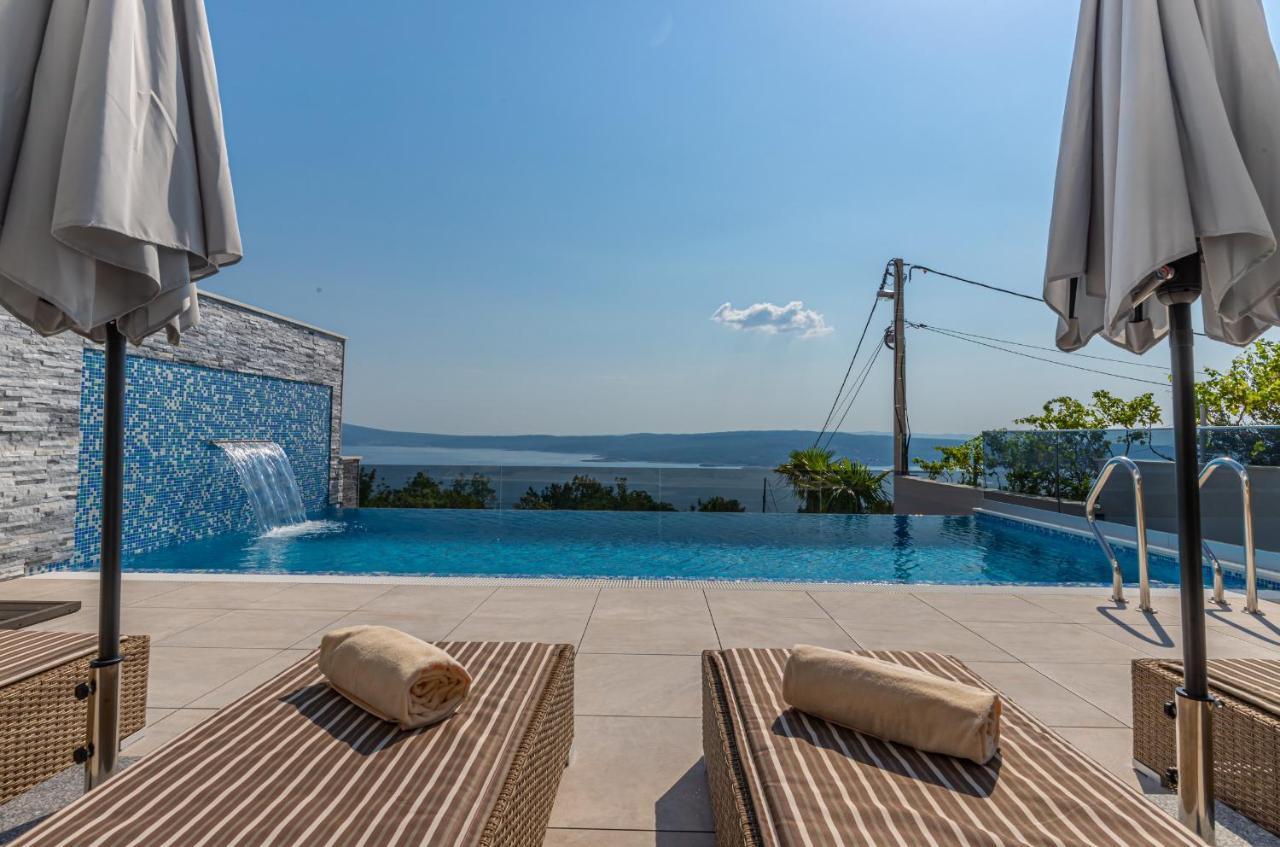 Luxury Villa Lorena With Heated Pool, Jacuzzi,Sauna And Seaview Crikvenica Exterior foto