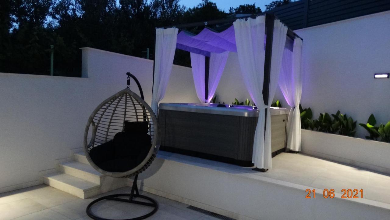 Luxury Villa Lorena With Heated Pool, Jacuzzi,Sauna And Seaview Crikvenica Exterior foto
